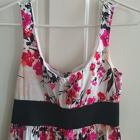 B. Smart Midi White, Black, & Pink Floral Dress - Picture 3 of 8